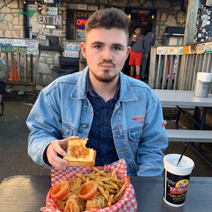 Meet your Posher, Kameron